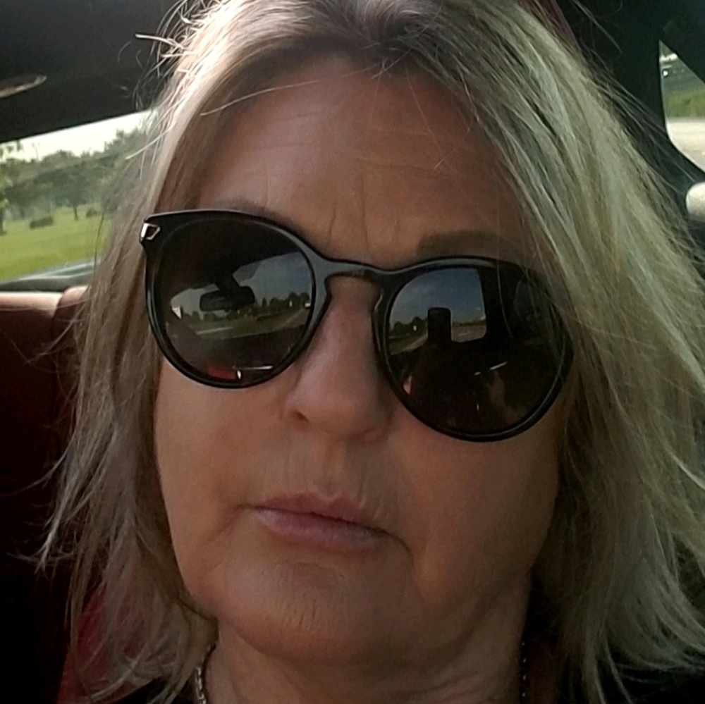 Meet your Posher, Donna